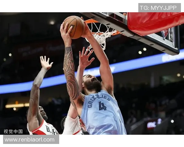 开拓者与灰熊激战正酣谁能在这场对决中笑到最后